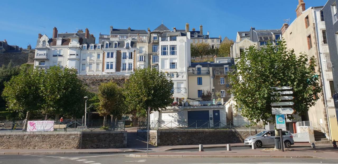 La Victoire Granville Exterior foto